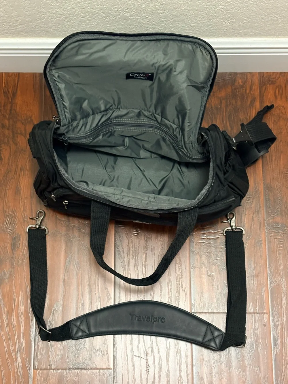 Travelpro Crew Black Carry On Travel Business Bag Duffel Shoulder Strap